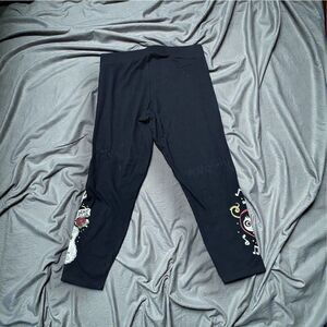 Torrid Disney Pixar Coco Crop Pants Size 1 Recuerdame Graphic NWT